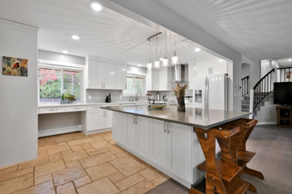 Breakfast Nook Photo of 25908 124 Avenue, Maple Ridge, BC