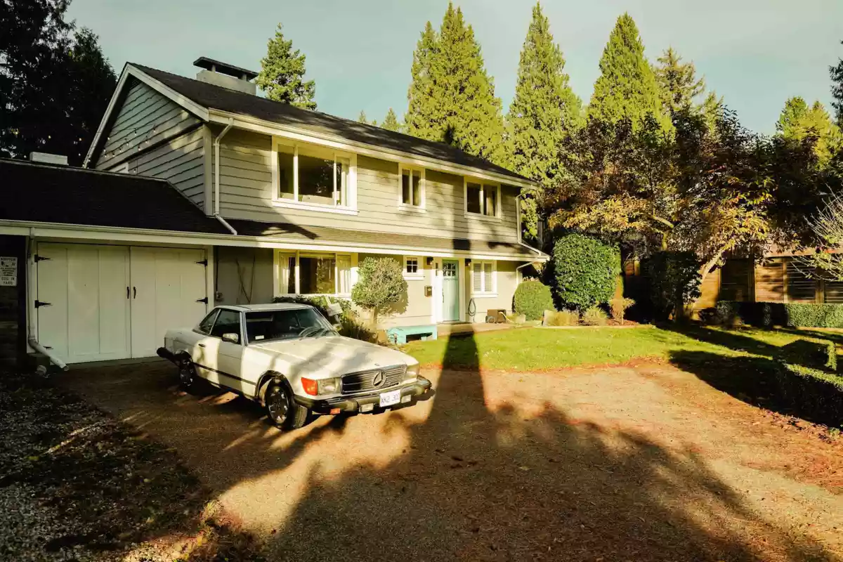 Exterior Front Photo of 12469 23 Avenue, Surrey, BC