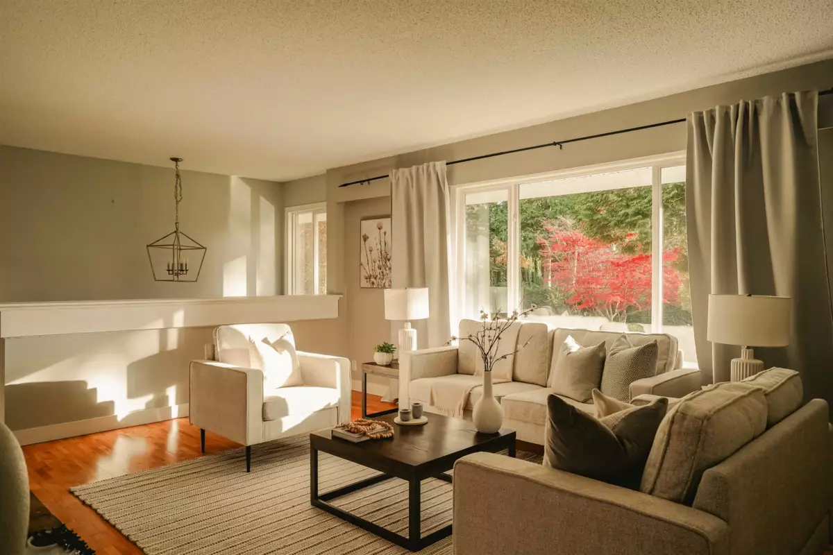 Kitchen Island Photo of 12469 23 Avenue, Surrey, BC