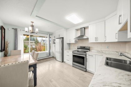 Dining Area Photo of 2725 Sandon Drive, Abbotsford, BC