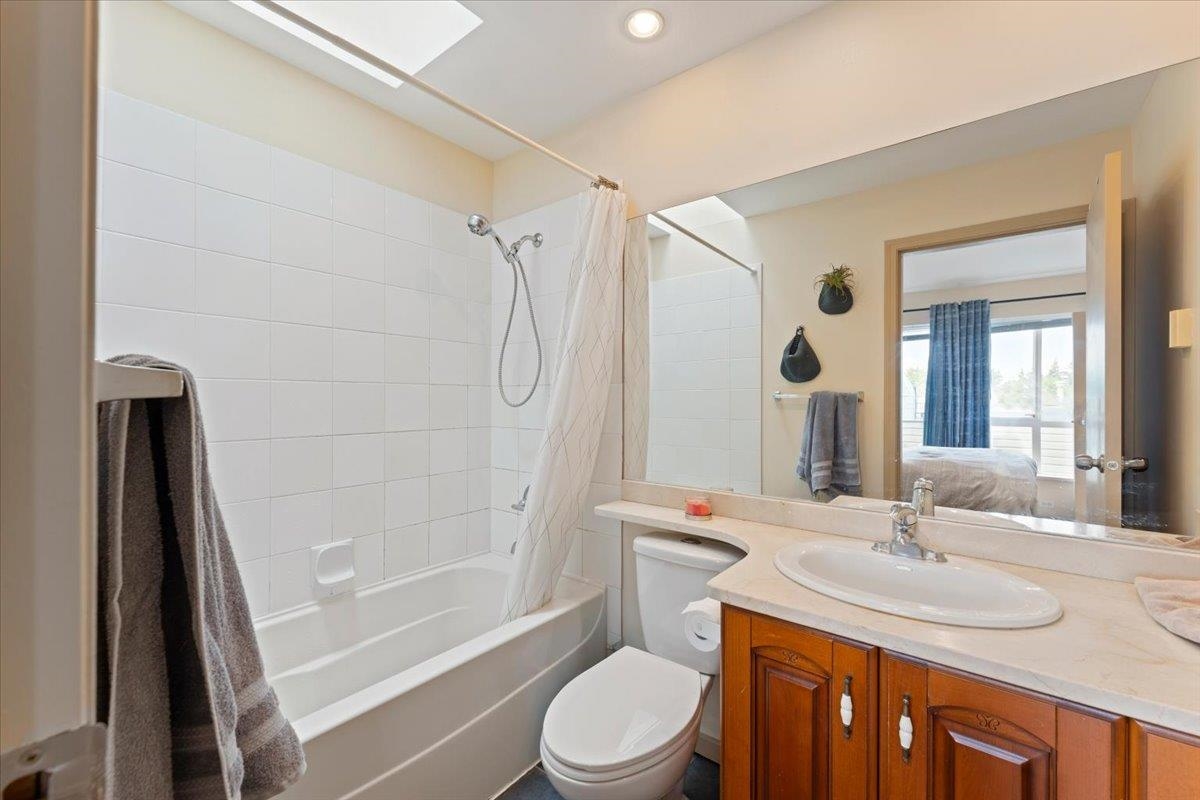 Basement Recreation Room Photo of 6878 Village Green, Burnaby, BC