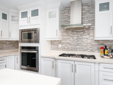 Breakfast Nook Photo of 7626 Hedley Avenue, Burnaby, BC