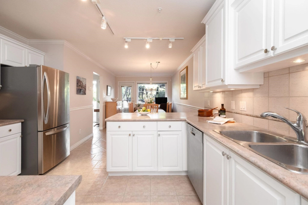 Bedroom 2 Photo of 651 St. Andrews Avenue, North Vancouver, BC