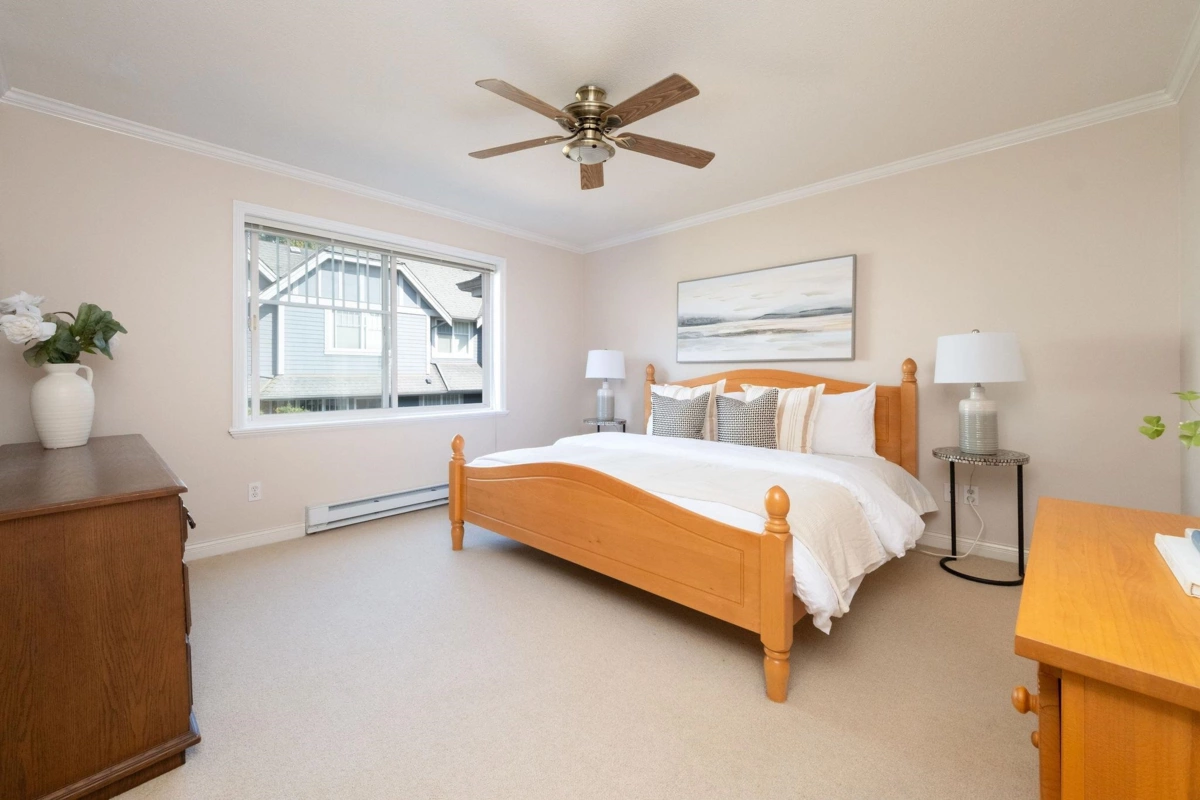 Bedroom 3 Photo of 651 St. Andrews Avenue, North Vancouver, BC