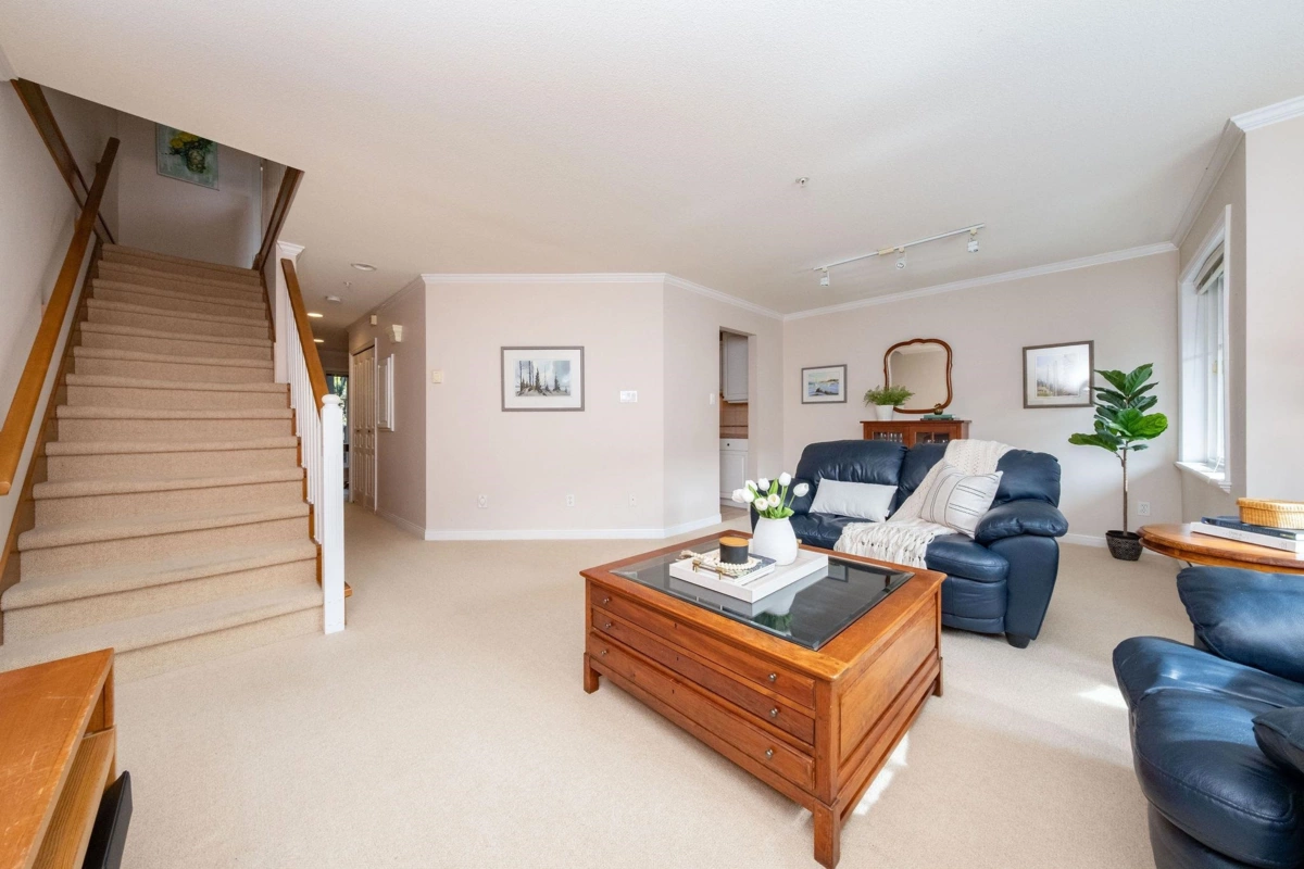 Dining Area Photo of 651 St. Andrews Avenue, North Vancouver, BC