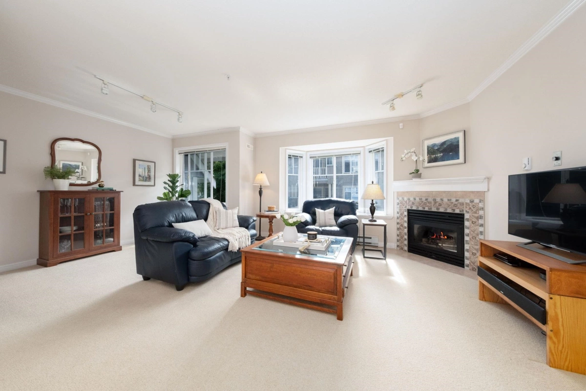 Exterior Front Photo of 651 St. Andrews Avenue, North Vancouver, BC