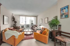 208 2016 Fullerton Avenue, North Vancouver, BC