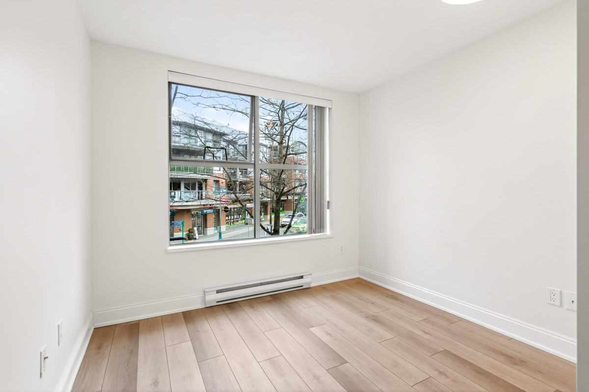 Outdoor Patio Photo of 213 220 Newport Drive, Port Moody, BC