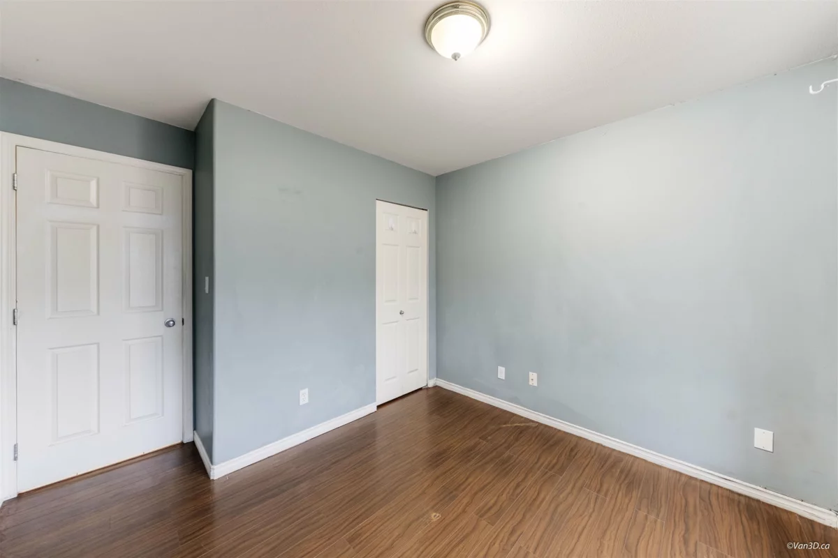 Hallway Photo of 5093 Highgate Street, Vancouver, BC