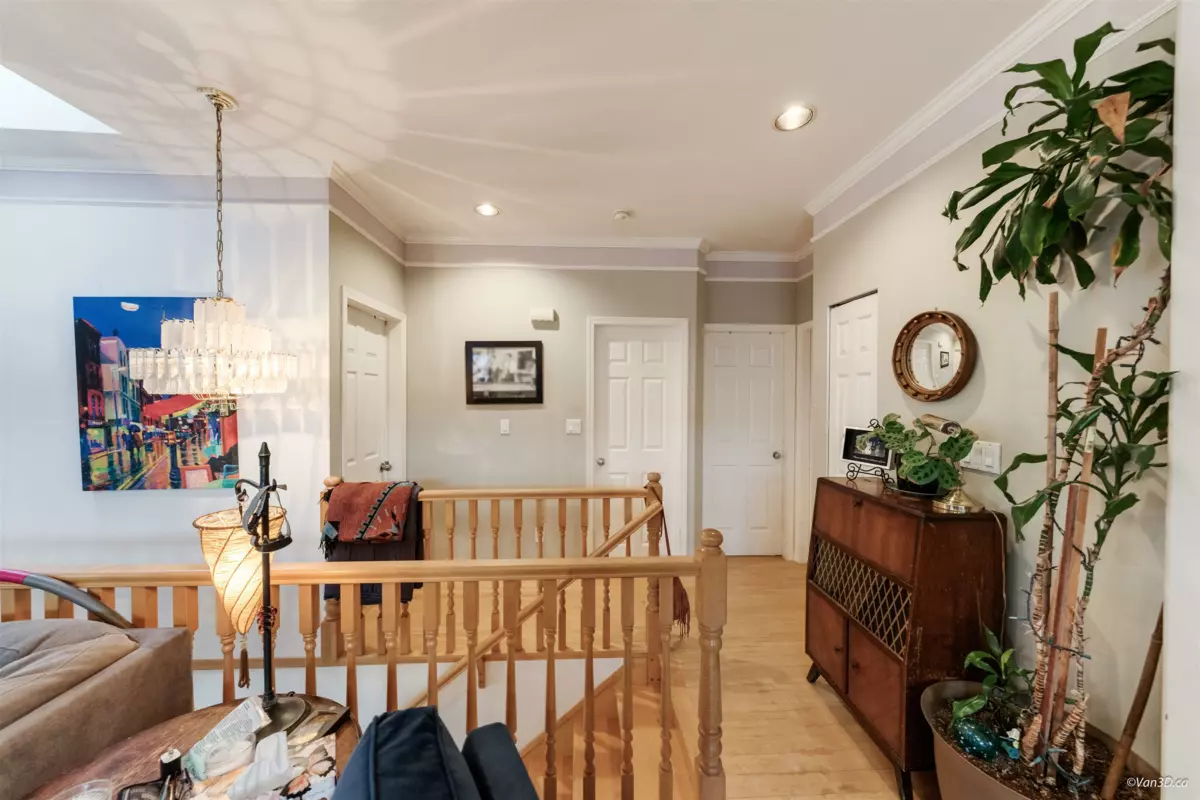 Kitchen Photo of 5093 Highgate Street, Vancouver, BC
