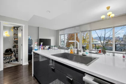 Breakfast Nook Photo of 210 1777 W 7th Avenue, Vancouver, BC