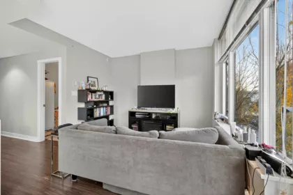 210 1777 W 7th Avenue, Vancouver, BC