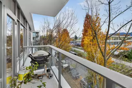 Kitchen Photo of 210 1777 W 7th Avenue, Vancouver, BC