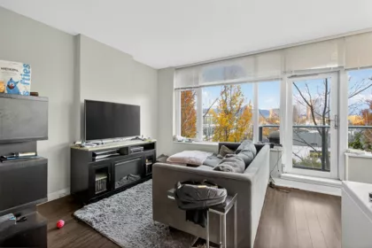 210 1777 W 7th Avenue, Vancouver, BC