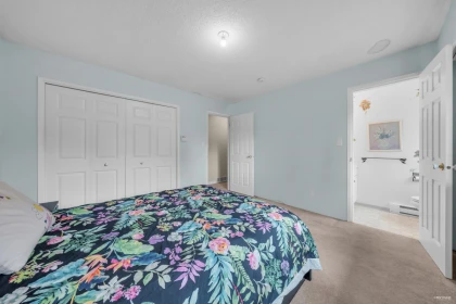 Entry Foyer Photo of 3566 Regent Avenue, North Vancouver, BC
