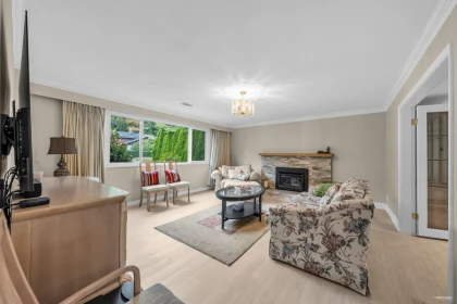 Garden / Landscaping Photo of 3566 Regent Avenue, North Vancouver, BC
