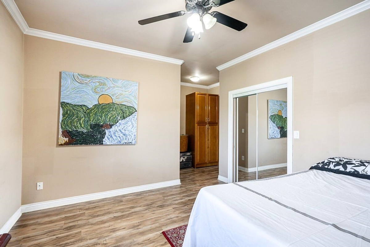 Powder Room Photo of 12967 106a Avenue, Surrey, BC