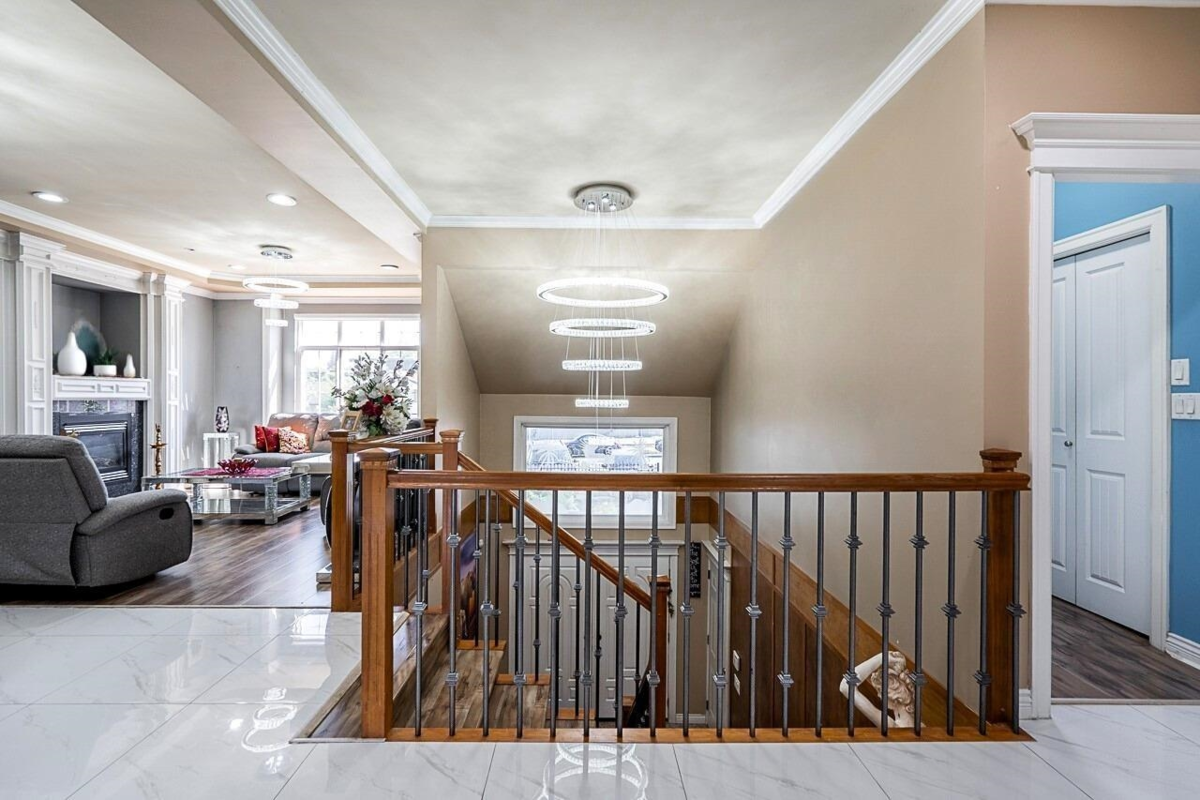 Walk-In Closet Photo of 12967 106a Avenue, Surrey, BC