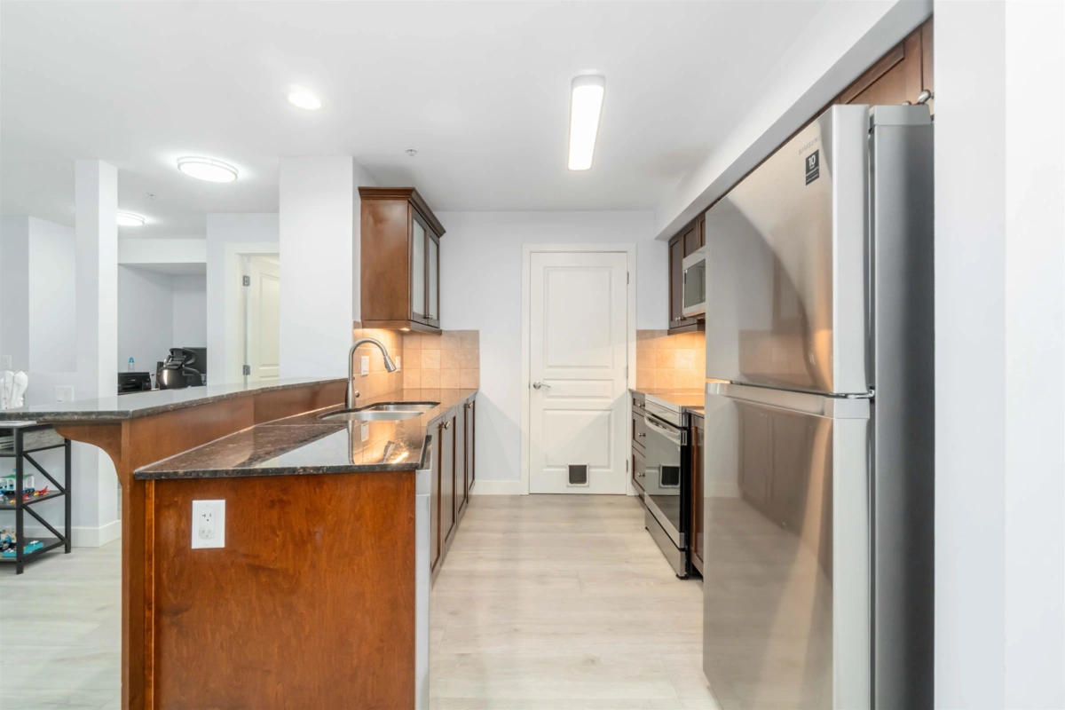 Walk-In Closet Photo of 209 1969 Westminster Avenue, Port Coquitlam, BC