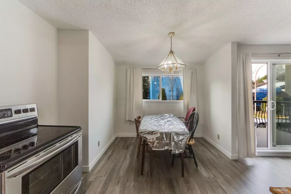 Kitchen Island Photo of 203 7162 133a Street, Surrey, BC