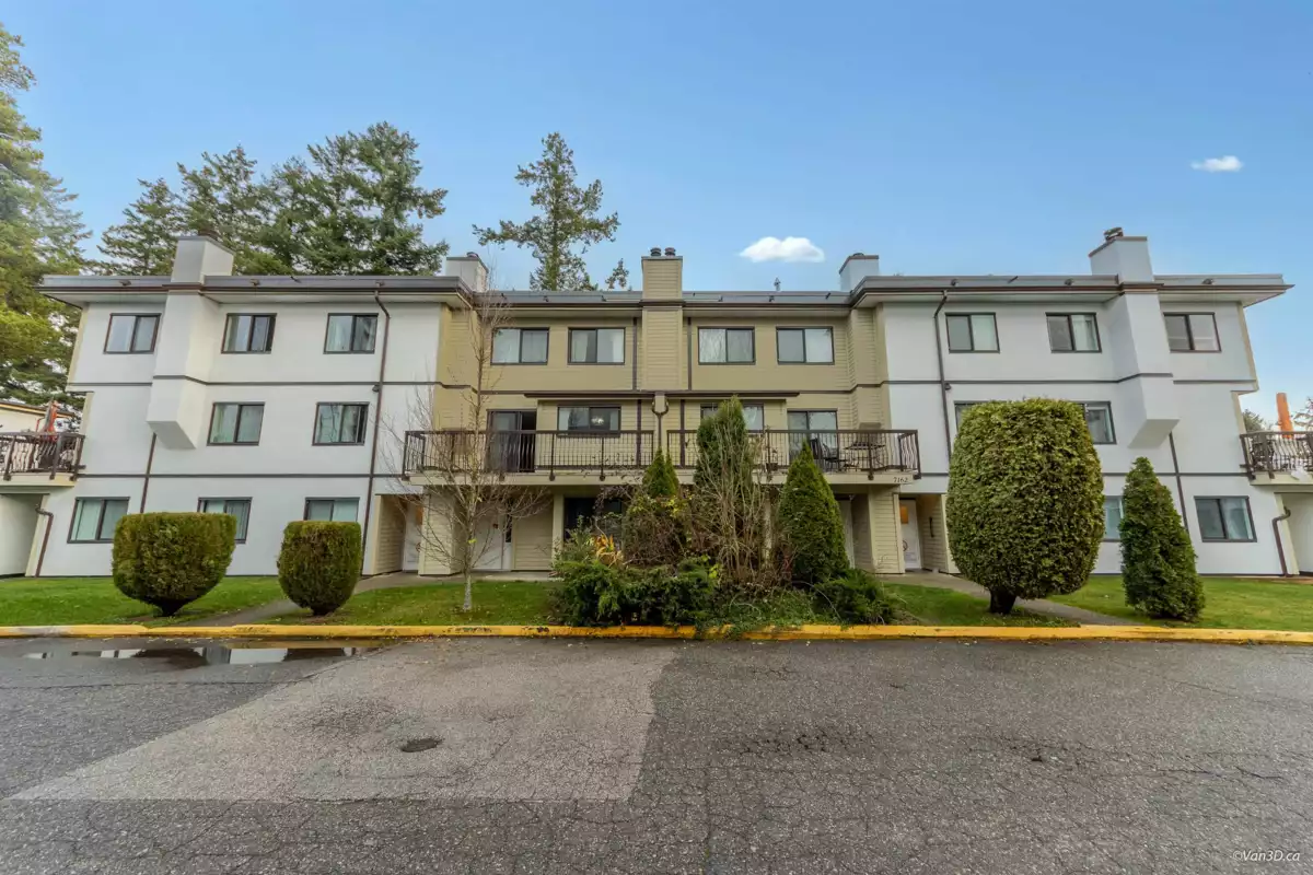 Primary Bathroom Photo of 203 7162 133a Street, Surrey, BC