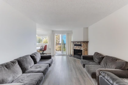 203 7162 133a Street, Surrey, BC, Surrey — Apartment/Condo for sale