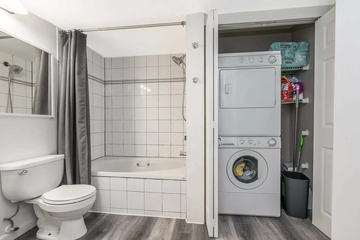 Backyard Photo of 206 2975 Princess Crescent, Coquitlam, BC