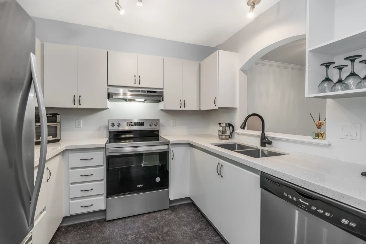 Living Room Photo of 206 2975 Princess Crescent, Coquitlam, BC