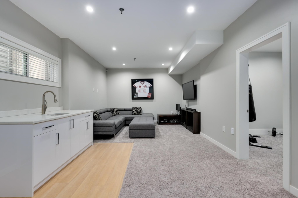 Garden / Landscaping Photo of 311 Avalon Drive, Port Moody, BC