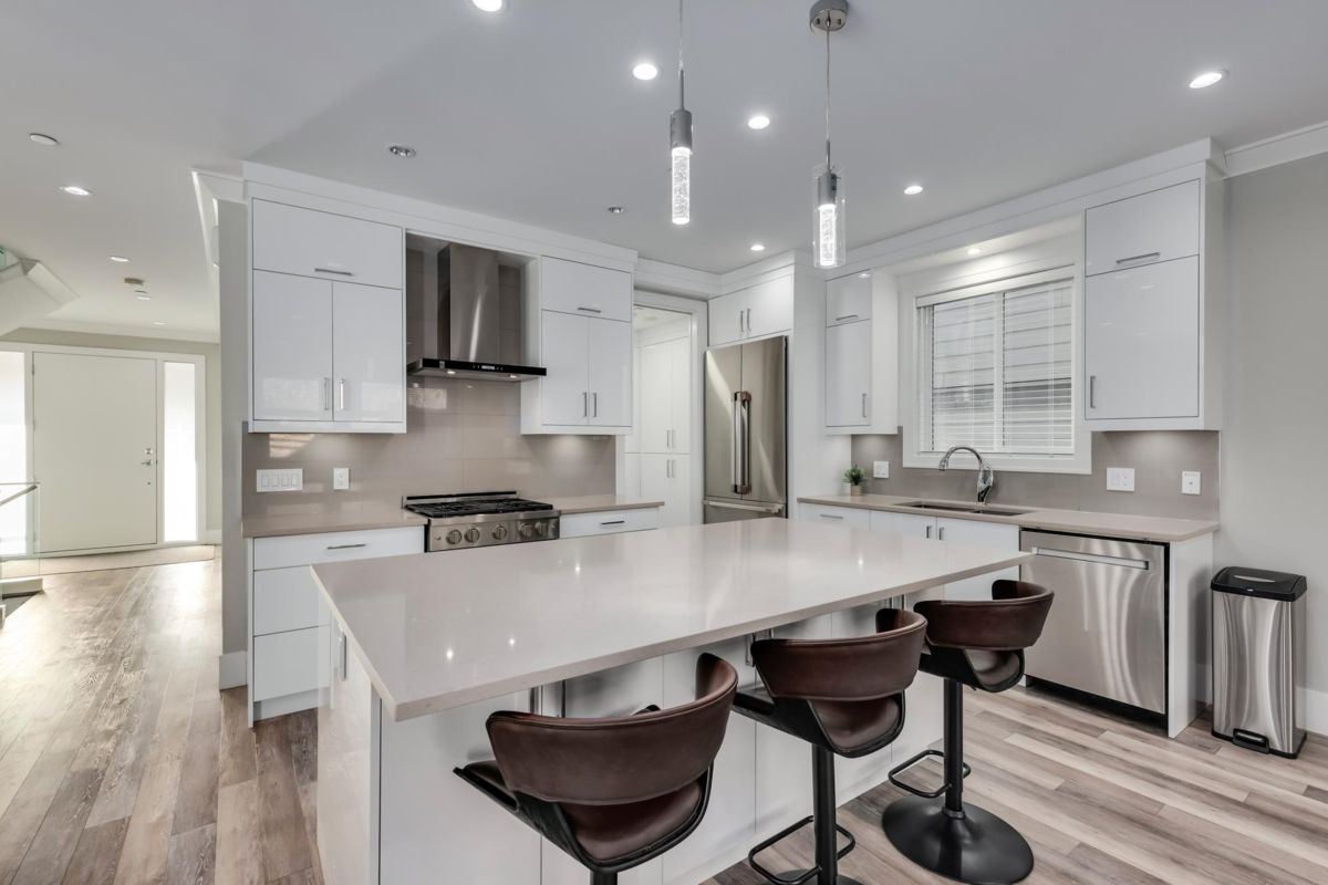 Kitchen Photo of 311 Avalon Drive, Port Moody, BC