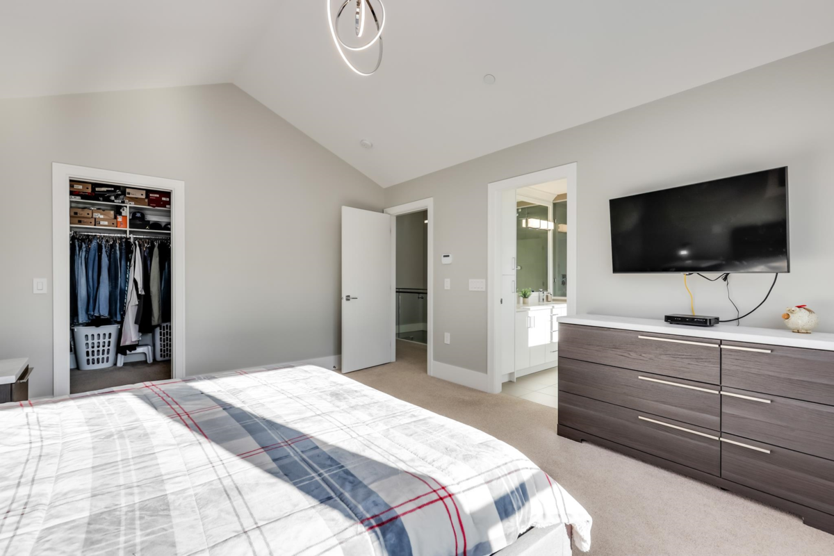 Powder Room Photo of 311 Avalon Drive, Port Moody, BC