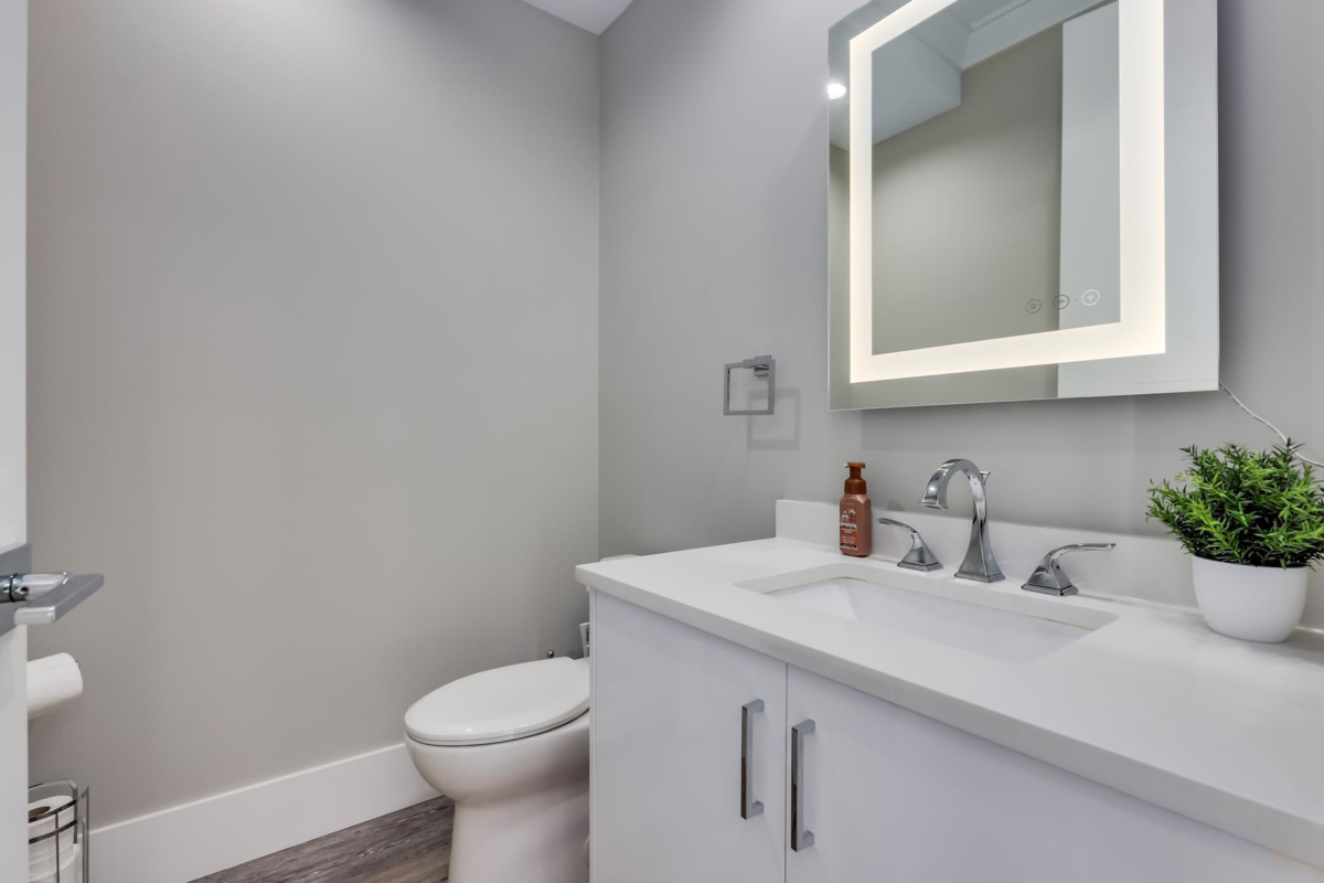 Primary Bedroom Photo of 311 Avalon Drive, Port Moody, BC