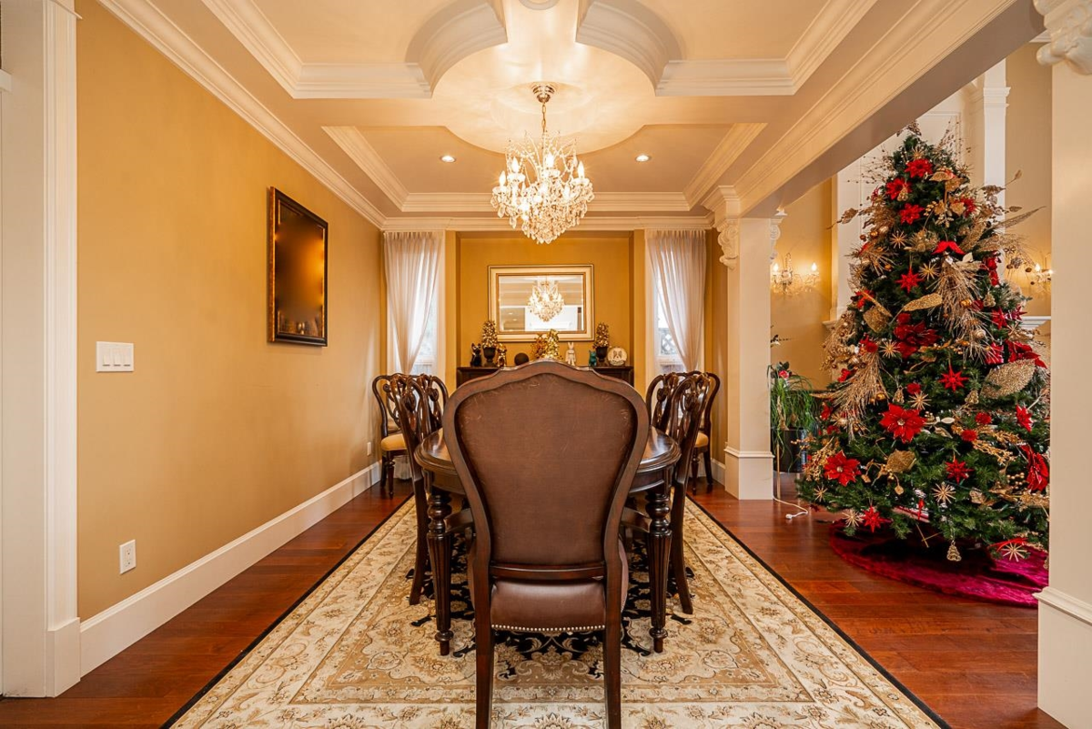 Kitchen Island Photo of 8800 Moore Road, Richmond, BC
