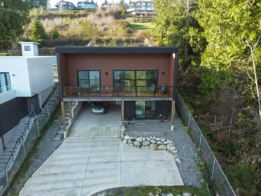 1829 North Road, Gibsons, BC, Gibsons — Single Family Residence for sale