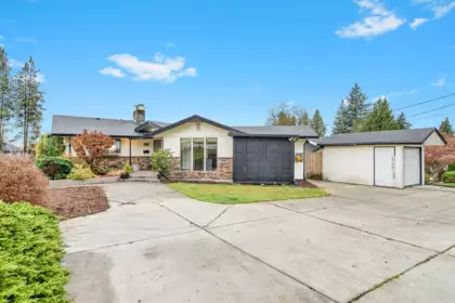 756 Shaw Avenue, Coquitlam, BC, Coquitlam — Single Family Residence for sale