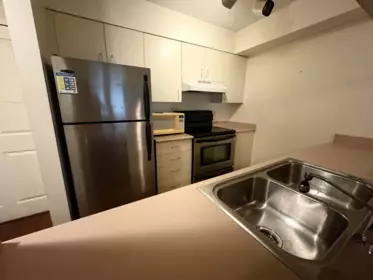 Primary Bedroom Photo of 102 10533 University Drive, Surrey, BC