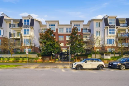 117 9388 Mckim Way, Richmond, BC