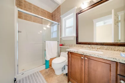 Guest Bathroom Photo of 3079 162 Street, Surrey, BC