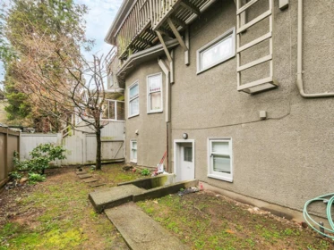 Backyard Photo of 482 W 17th Avenue, Vancouver, BC