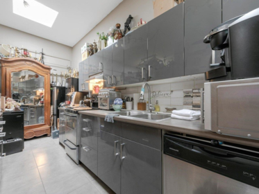 Outdoor Kitchen Photo of 482 W 17th Avenue, Vancouver, BC