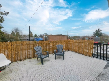 Outdoor Patio Photo of 482 W 17th Avenue, Vancouver, BC