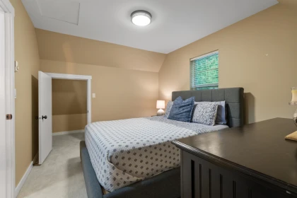 Guest Bathroom Photo of 43583 Cotton Tail Crossing, Lindell Beach, BC