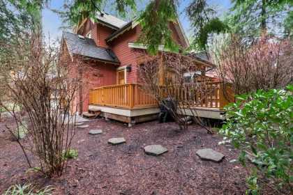 Staircase Photo of 43583 Cotton Tail Crossing, Lindell Beach, BC