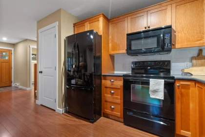 Walk-In Closet Photo of 43583 Cotton Tail Crossing, Lindell Beach, BC