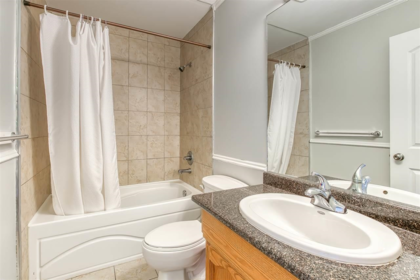 Guest Bathroom Photo of 13095 65a Avenue, Surrey, BC