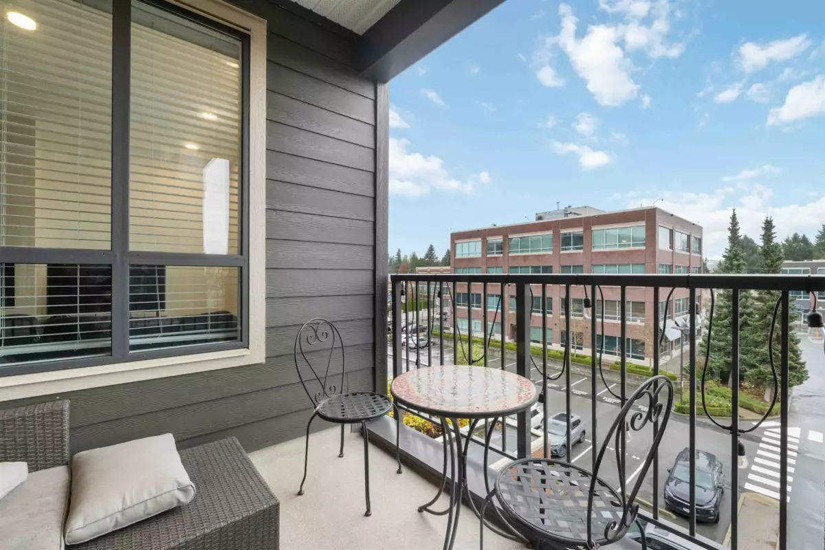 Outdoor Deck Photo of 401 33540 Mayfair Avenue, Abbotsford, BC