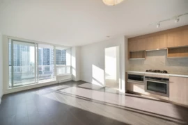 1605 13696 100 Avenue, Surrey, BC