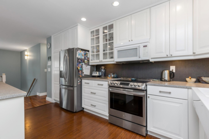 Breakfast Nook Photo of 22 34250 Hazelwood Avenue, Abbotsford, BC