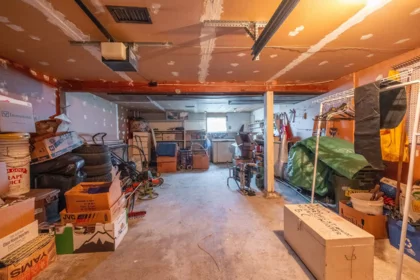 Basement Recreation Room Photo of 13817 Berg Road, Surrey, BC