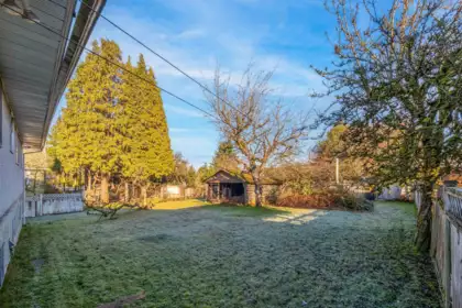 Laundry Room Photo of 13817 Berg Road, Surrey, BC